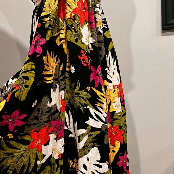 Floral Dress - Picture 4 of 5